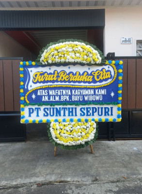 Papan Bunga Duka di Maima